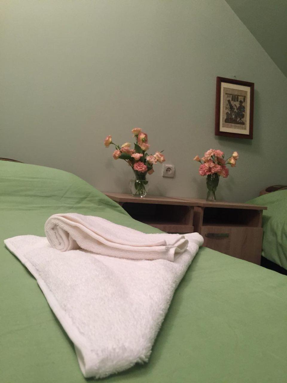 Gem Hostel Ереван Екстериор снимка