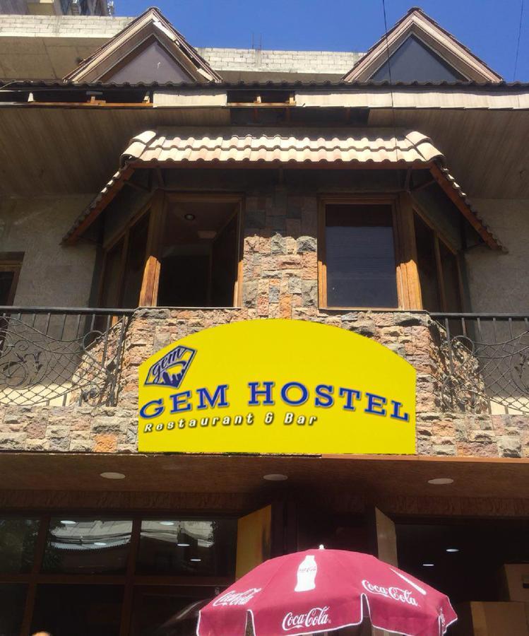 Gem Hostel Ереван Екстериор снимка