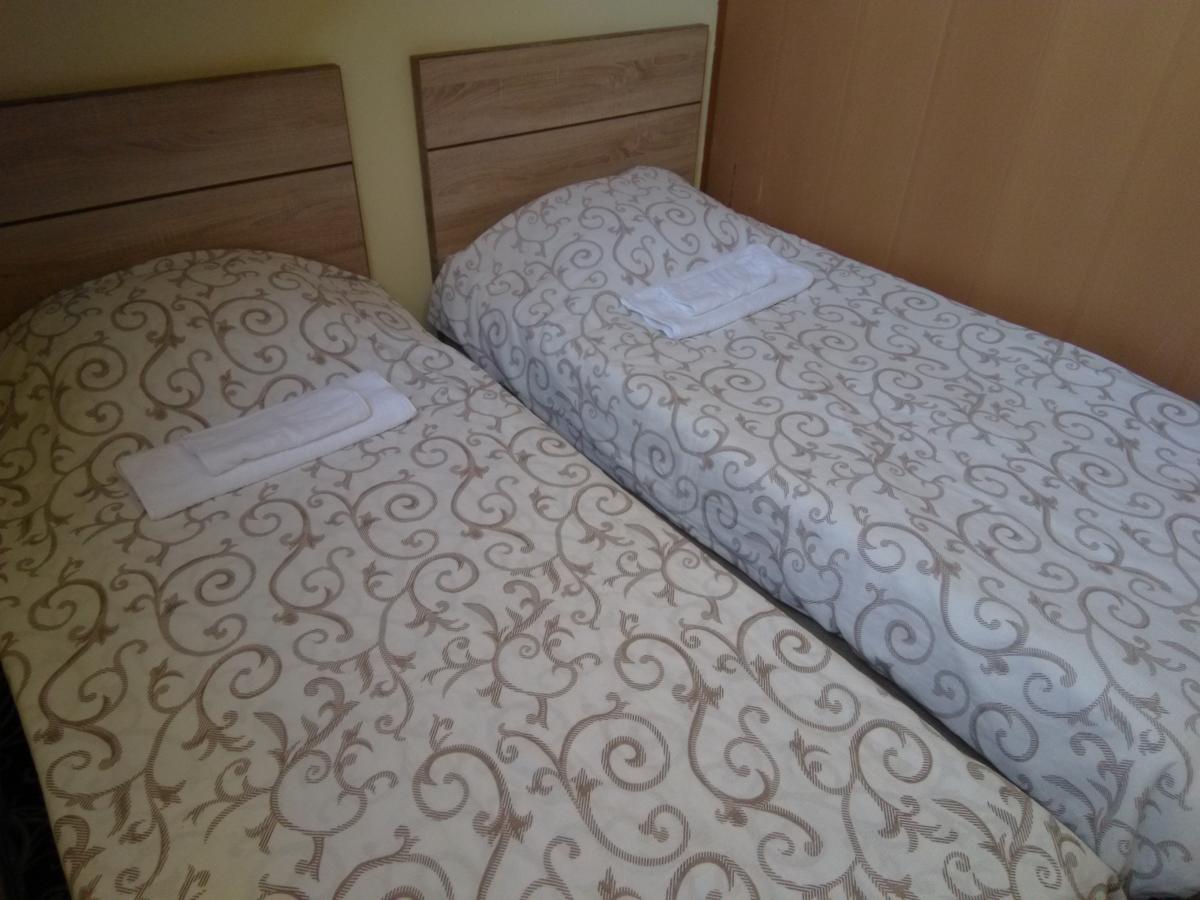 Gem Hostel Ереван Екстериор снимка